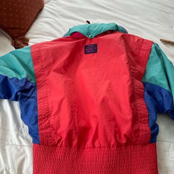Degre 7 Vintage Women's Ski Jacket - Picture 8 of 13